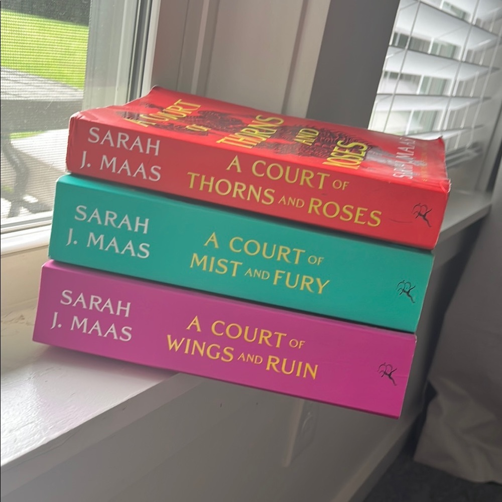 A Court of Thorns and Roses Series by Sarah J. Maas